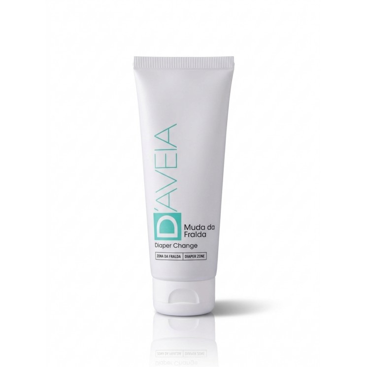 D'AVEIA Diaper Change